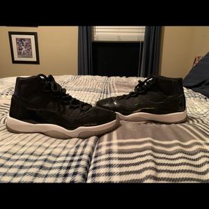 2016 Jordan 11 space jam